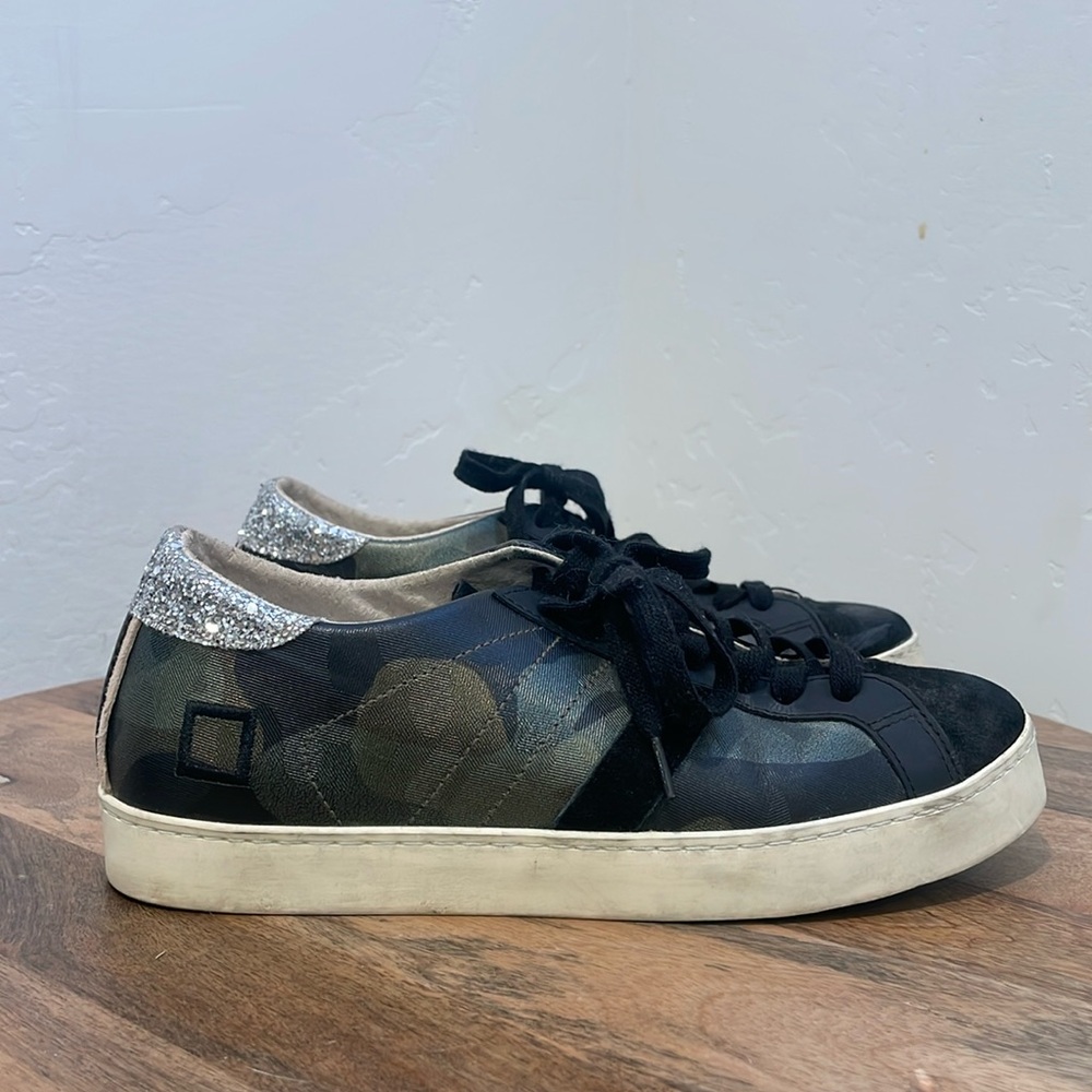 D.A.T.E. Women’s Sneakers Size 6.5